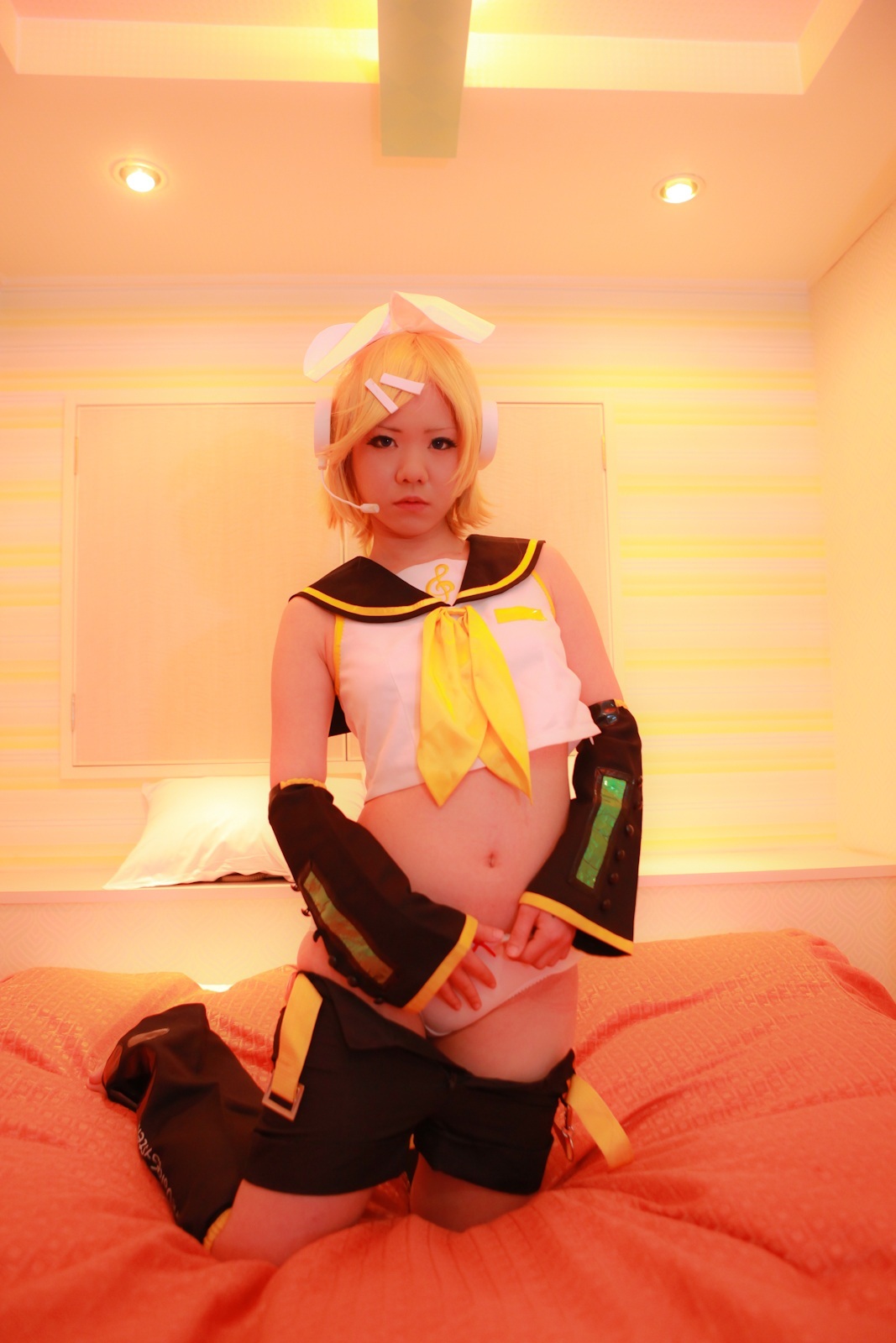 [Cosplay]  Vocaloid - Hot Kagamine Rin Naked